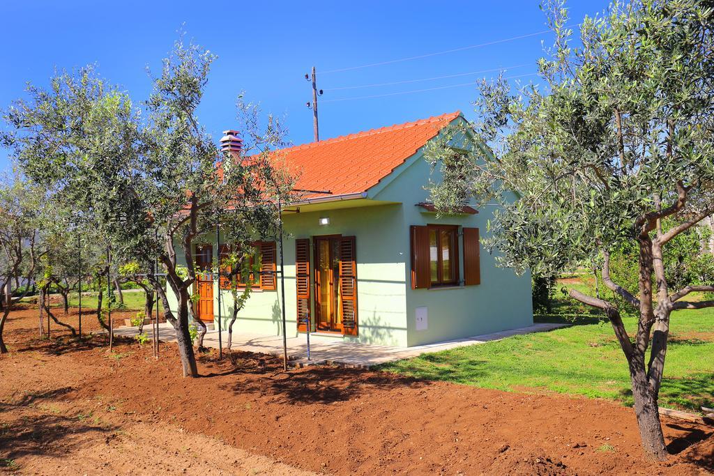 Holiday Home Zemljak Сукошан Экстерьер фото
