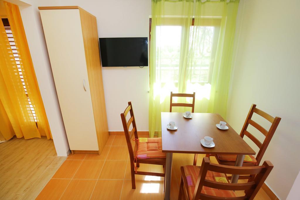 Holiday Home Zemljak Сукошан Экстерьер фото